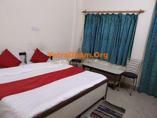 Rudraprayag - YD Stay 5501 Hotel Govind Room View4