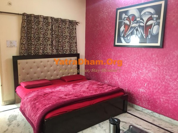 Srinagar - YD Stay 5702 Alaknanda Hotel 2 Bed Room View 1