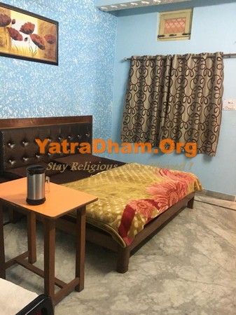 Srinagar - YD Stay 5702 Alaknanda Hotel 2 Bed Room View 7