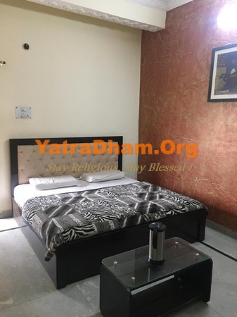 Srinagar - YD Stay 5702 Alaknanda Hotel 2 Bed Room View 8