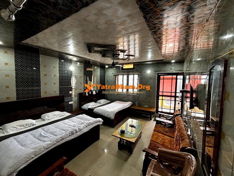 Ukhimath Anushri Lodge Room View
