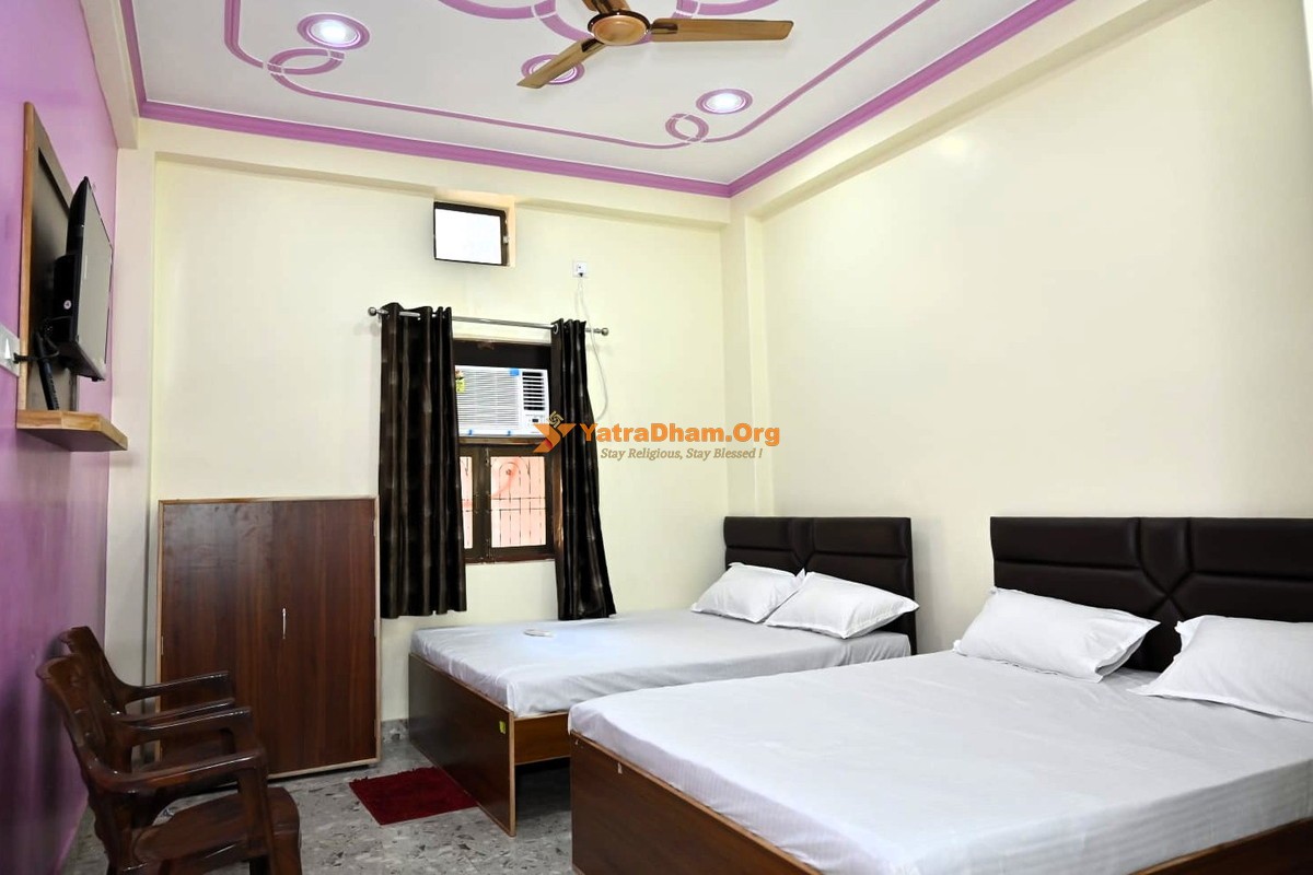 Bhola Sankara Vasavi Annapurna Satram Trust - Varanasi
