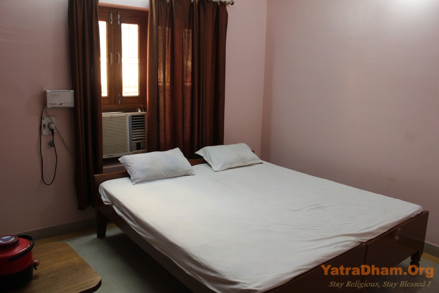 Shree_Yadav_Ahir_Dharamshala_2 Bed_A/c. Room_View2